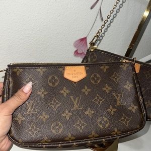 Louis Vuitton Multi Pochette accessories monogram